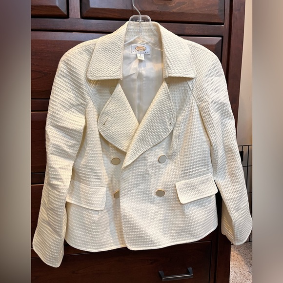 Talbots Jackets & Blazers - Talbots Brand Women’s Waffle Knit Beige Coat / Peacoat / Jacket Size 6 Petite